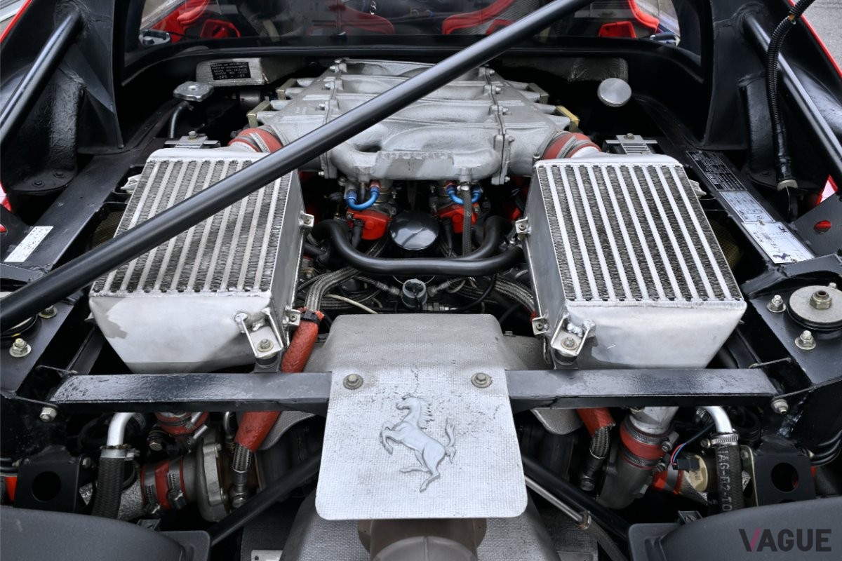 2.9リッターのV型8気筒ツインターボエンジンは、最高出力478馬力、最高速度は320km／hオーバー
