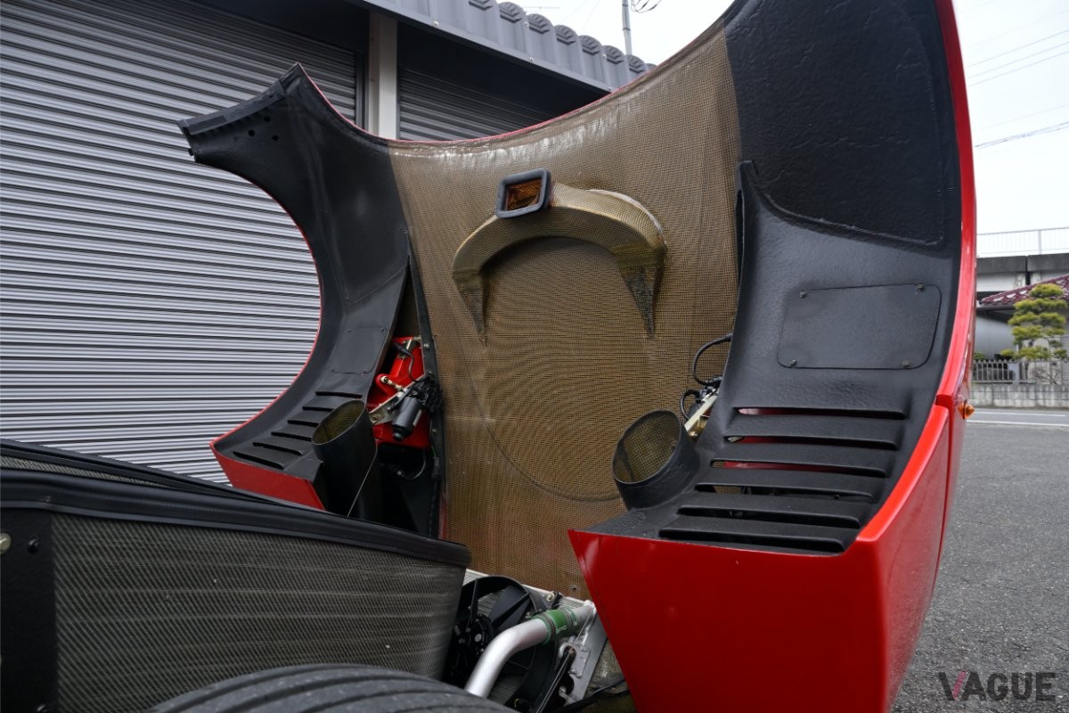 フェラーリ「F40ライトウェイト」