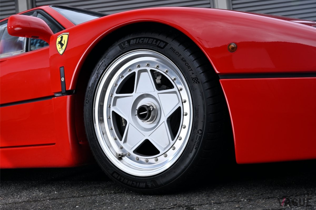 フェラーリ「F40ライトウェイト」