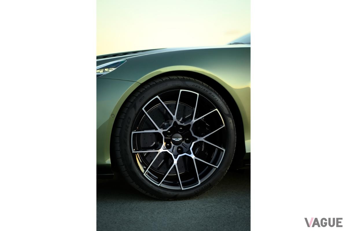 アストンマーティン新型「ヴァンキッシュ・ヴォランテ」