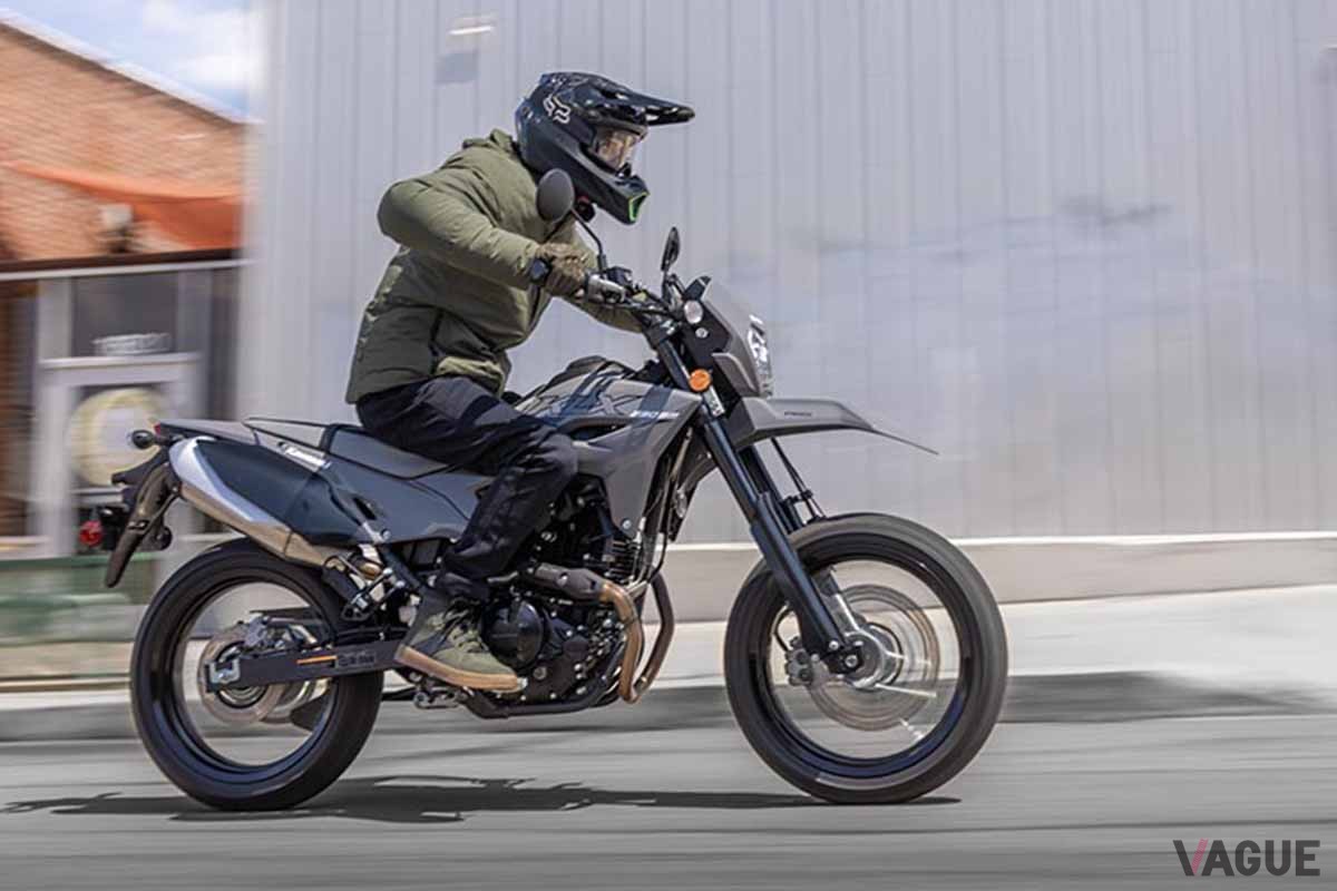 カワサキ「KLX230SM」