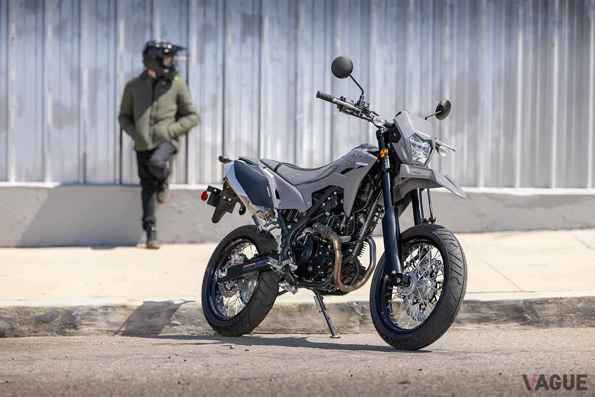 カワサキ「KLX230SM」