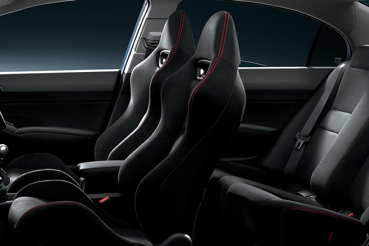 2007年3月28日に発表されたホンダFD2型「シビック タイプR」