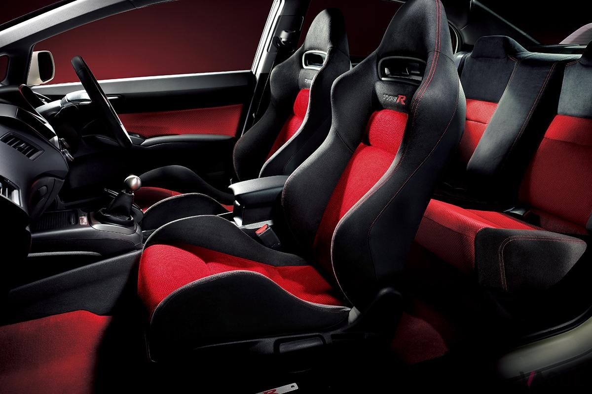 2007年3月28日に発表されたホンダFD2型「シビック タイプR」