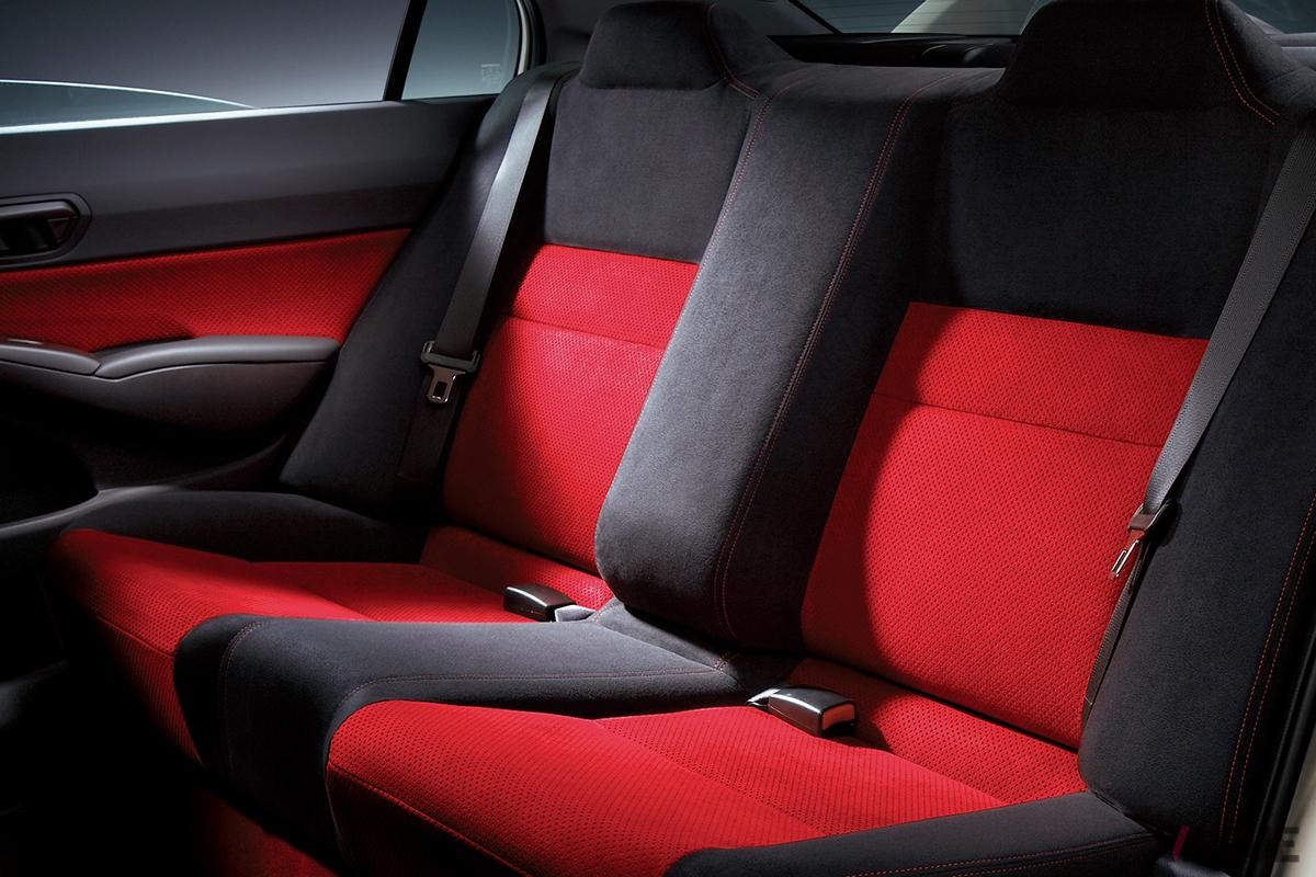 2007年3月28日に発表されたホンダFD2型「シビック タイプR」