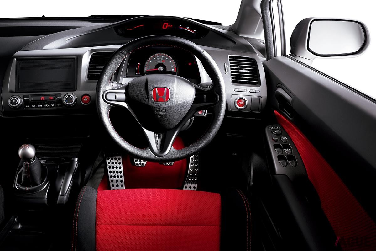 2007年3月28日に発表されたホンダFD2型「シビック タイプR」