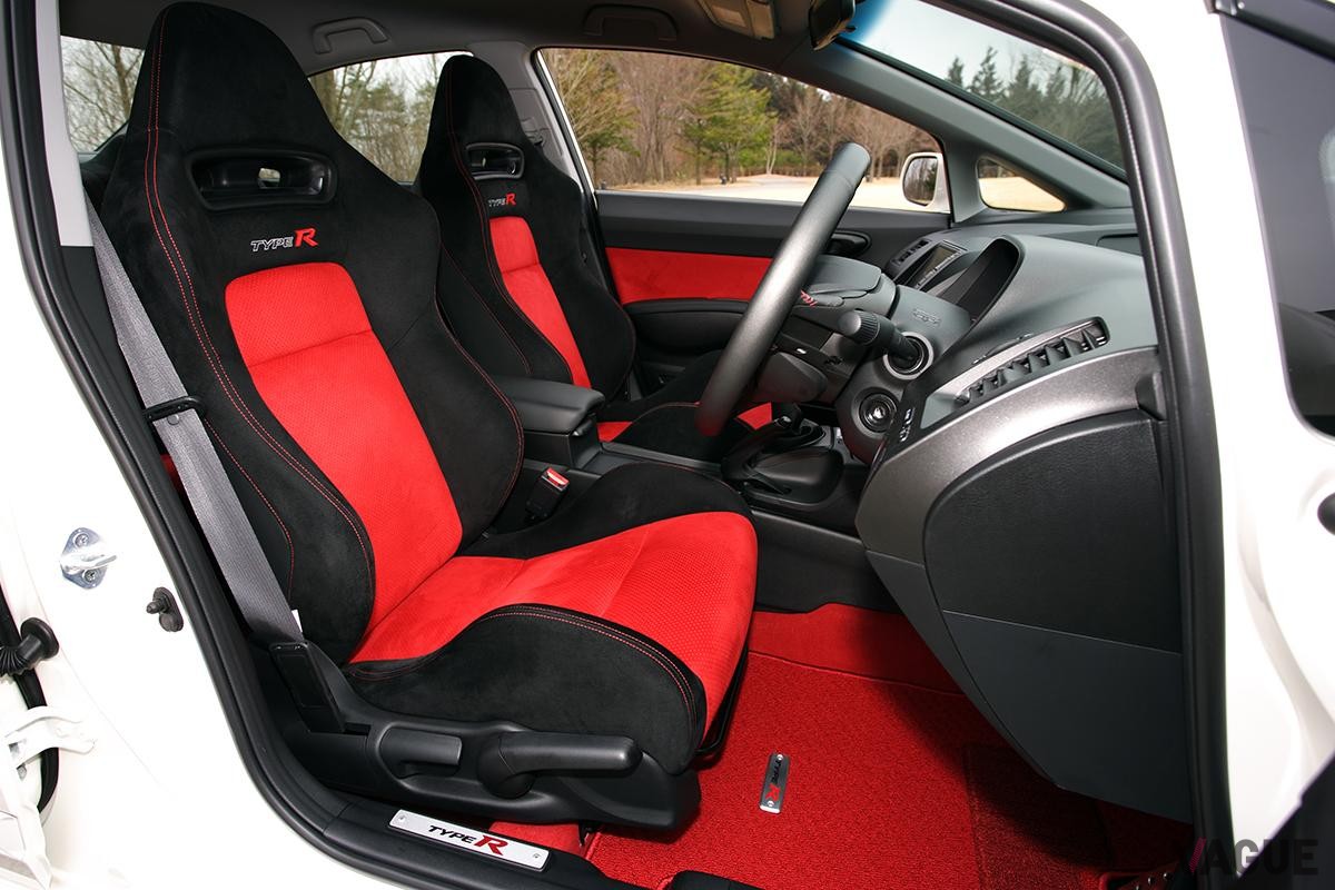 2007年3月28日に発表されたホンダFD2型「シビック タイプR」