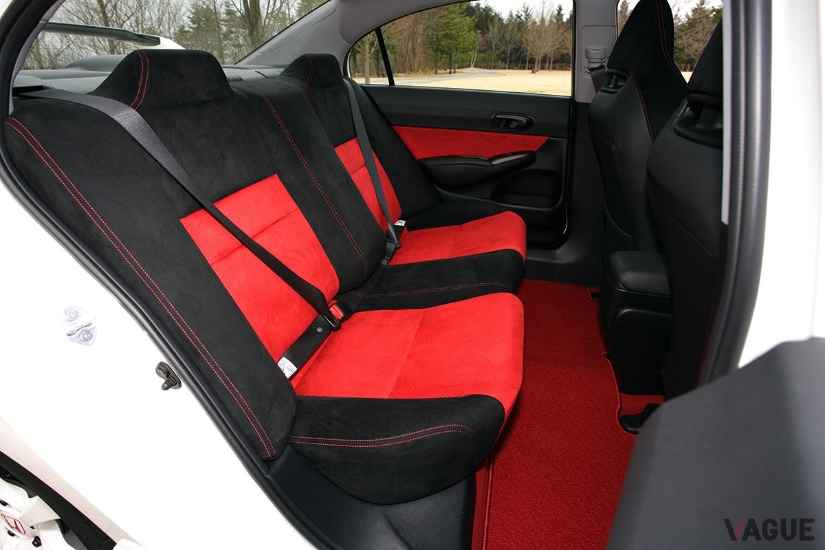 2007年3月28日に発表されたホンダFD2型「シビック タイプR」