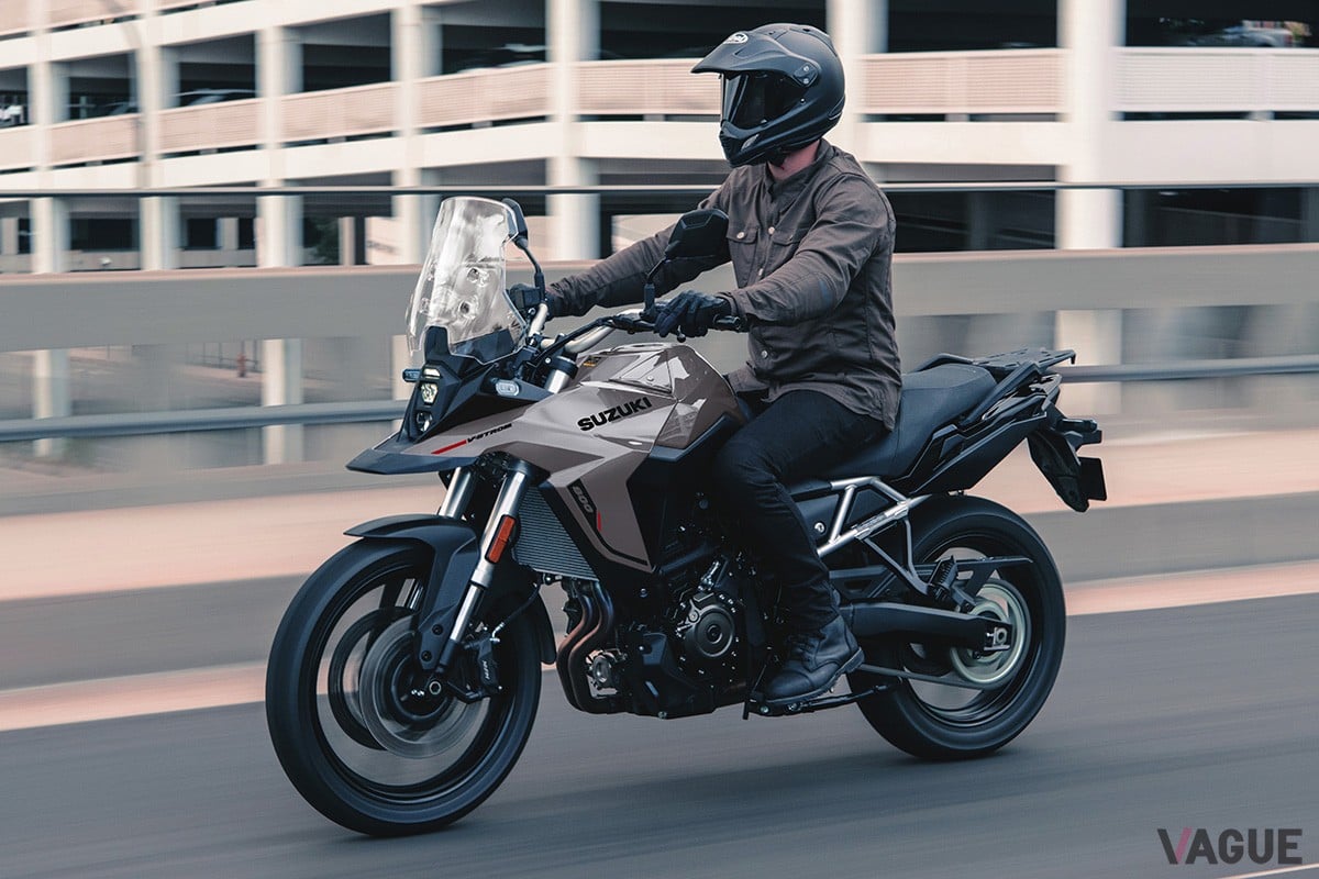 スズキのアドベンチャーツアラー「Vストローム800」シリーズが