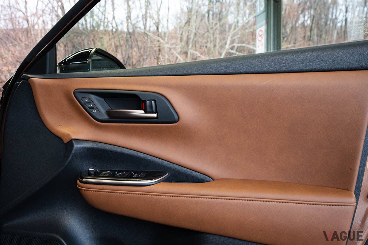 トヨタ新型「クラウン・エステート Z」（HEV）