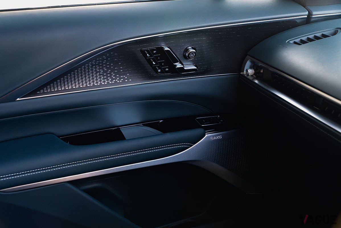 キャデラック新型「リリック」