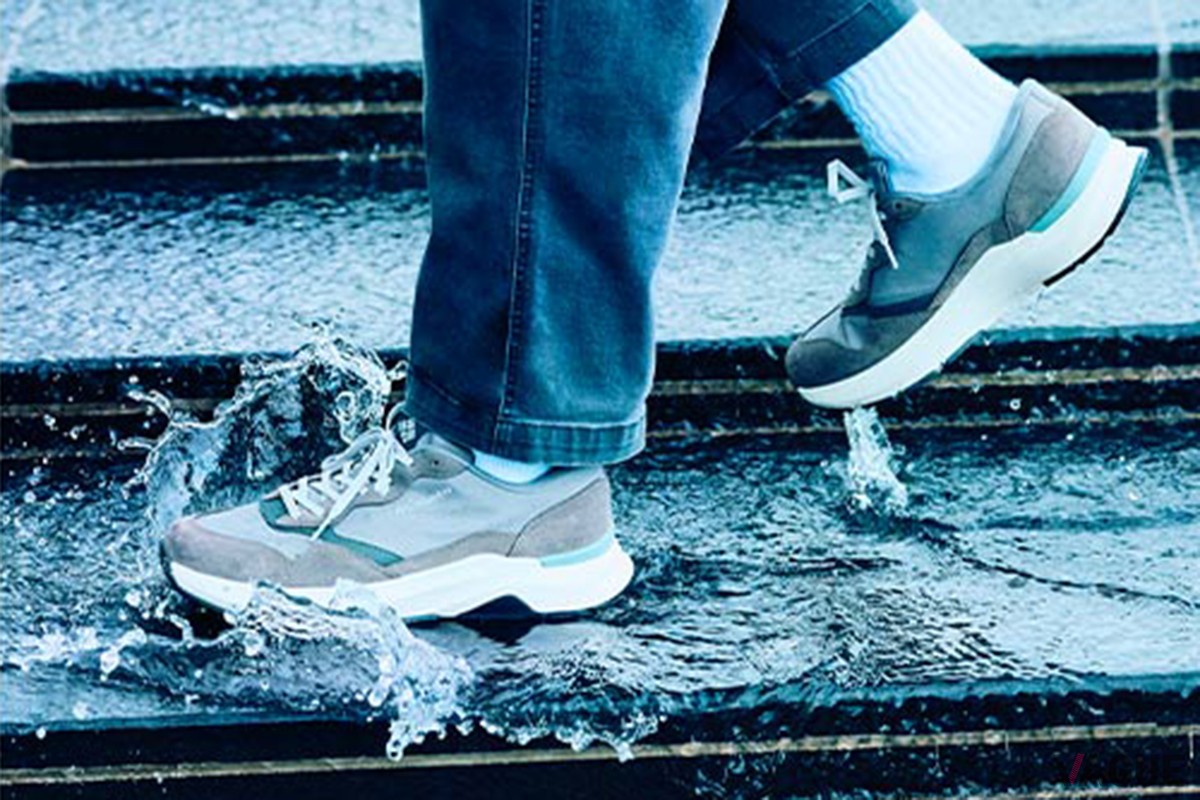 EASTSIDE TRAINER Ⅱ OMNI-TECH：1万5950円