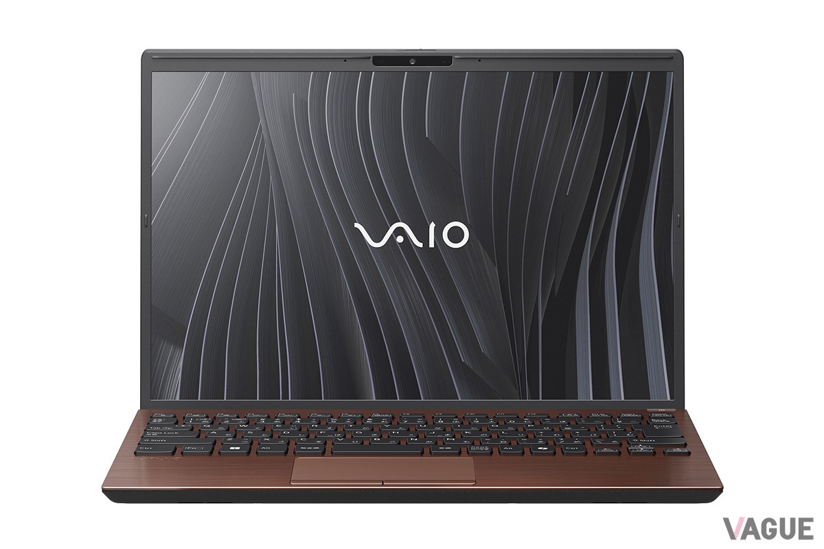 13.3型ワイドだが縦横比は16:10となっており、14型のような快適な使用感