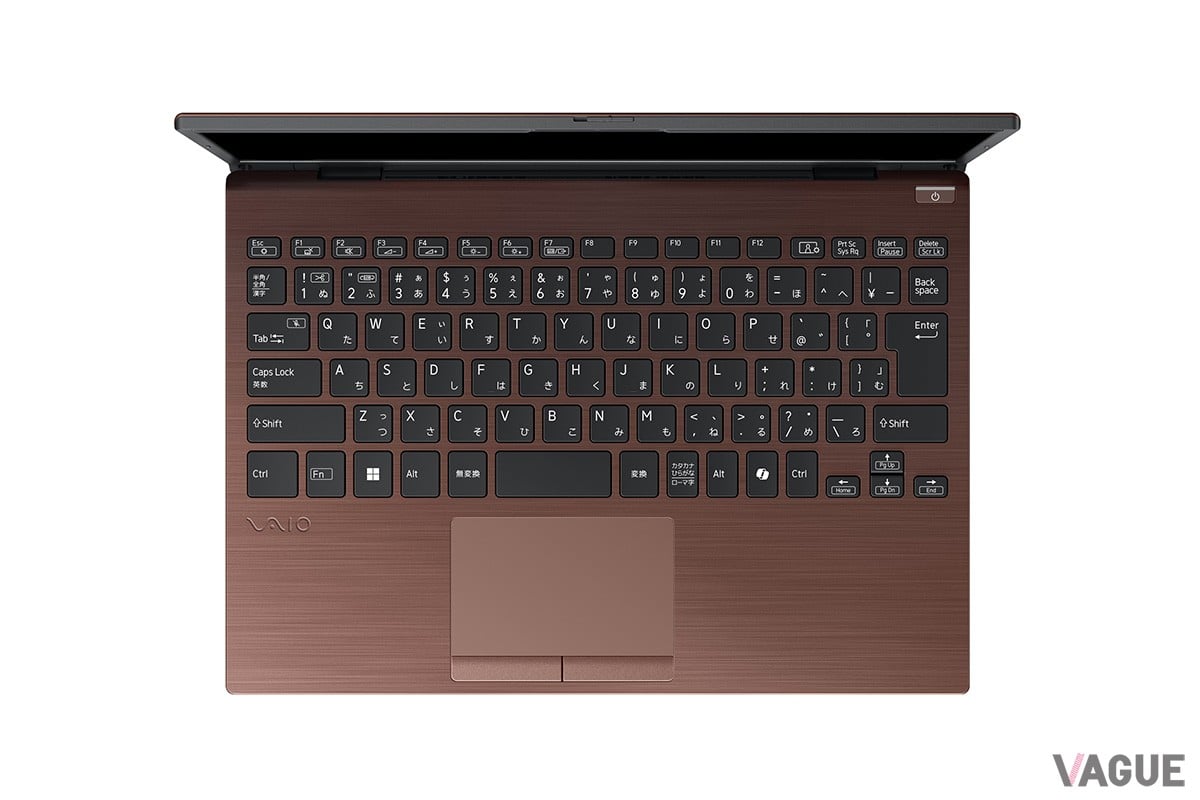 アルミの一枚板で作られたキーボードは高級感も漂う