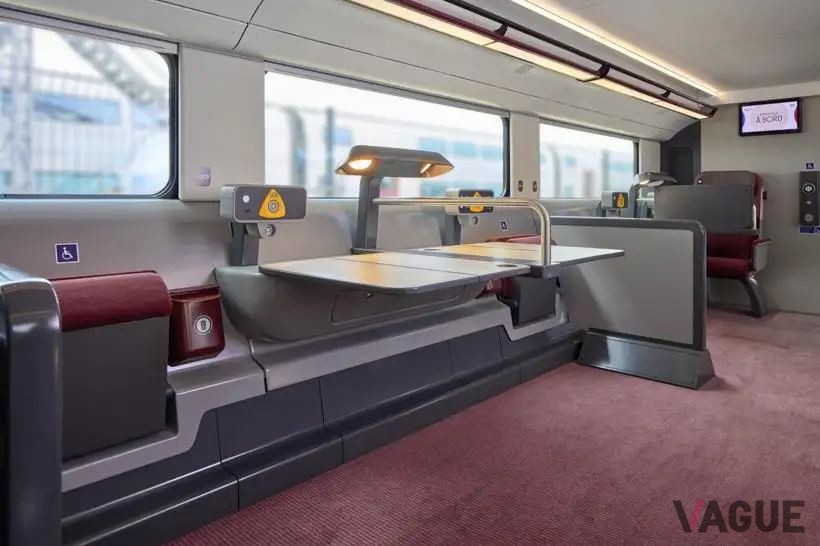 車椅子専用車両も設けられバリアフリーへの意識も高い© Yann Audic