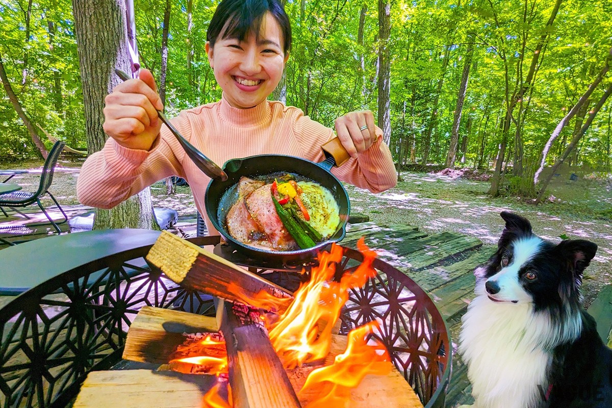 愛犬と森の中でカフェタイム