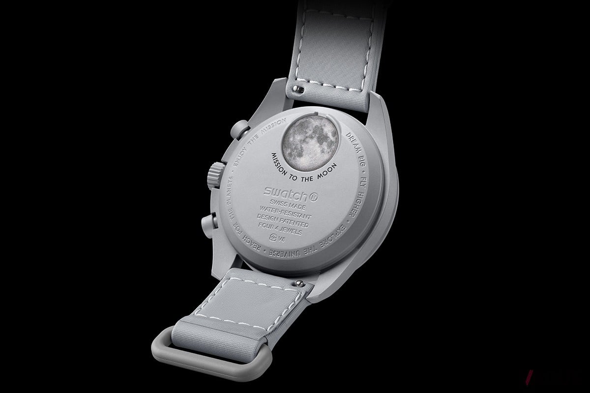 OMEGAのロゴ）、針、そして書体はすべて、オリジナルモデルのスタイルを反映