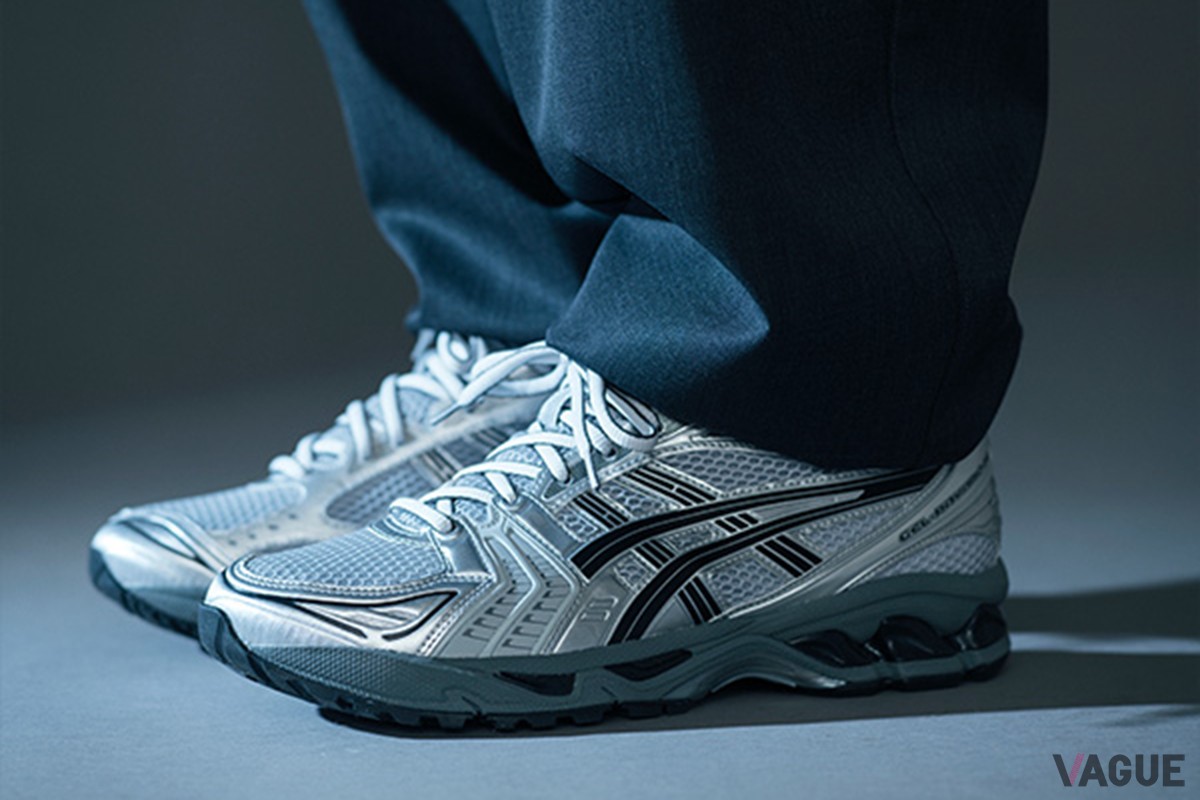 GEL-KAYANO 14：2万900円
