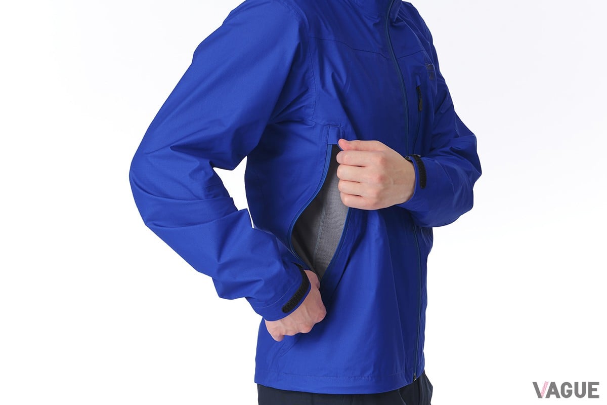 衣服内の蒸れを一気に解放できるリンクベント