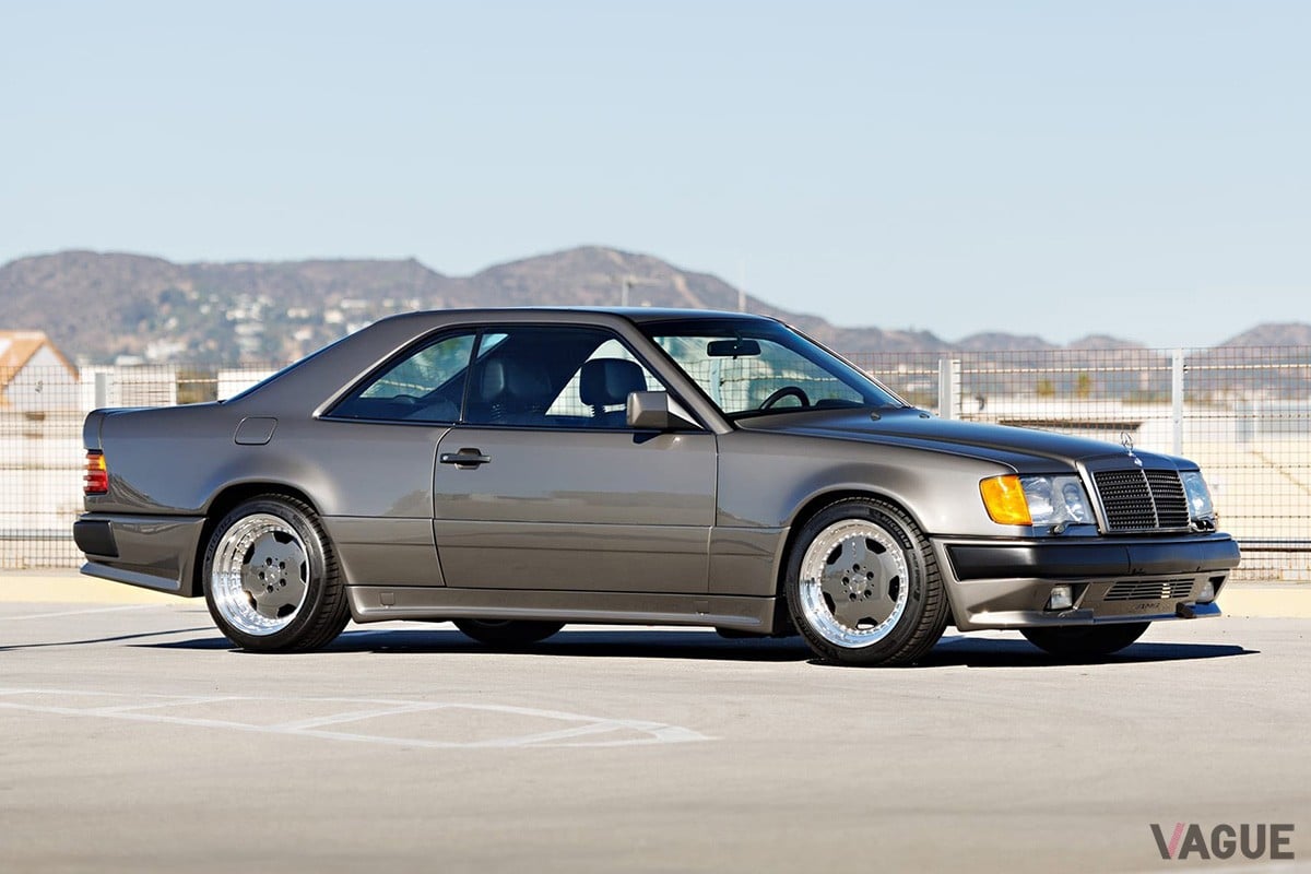 C124型の「300CE」をベースとする“ハンマークーペ”ことAMG「300CE 6.0-4V ハンマー ワイドバージョン」（C）ClassicDriver.com