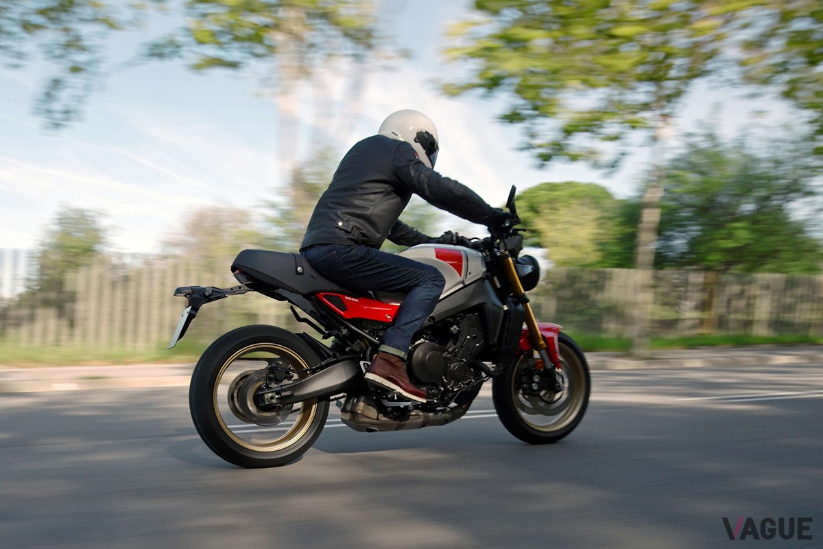 ヤマハ「XSR900 ABS」の2025年モデル