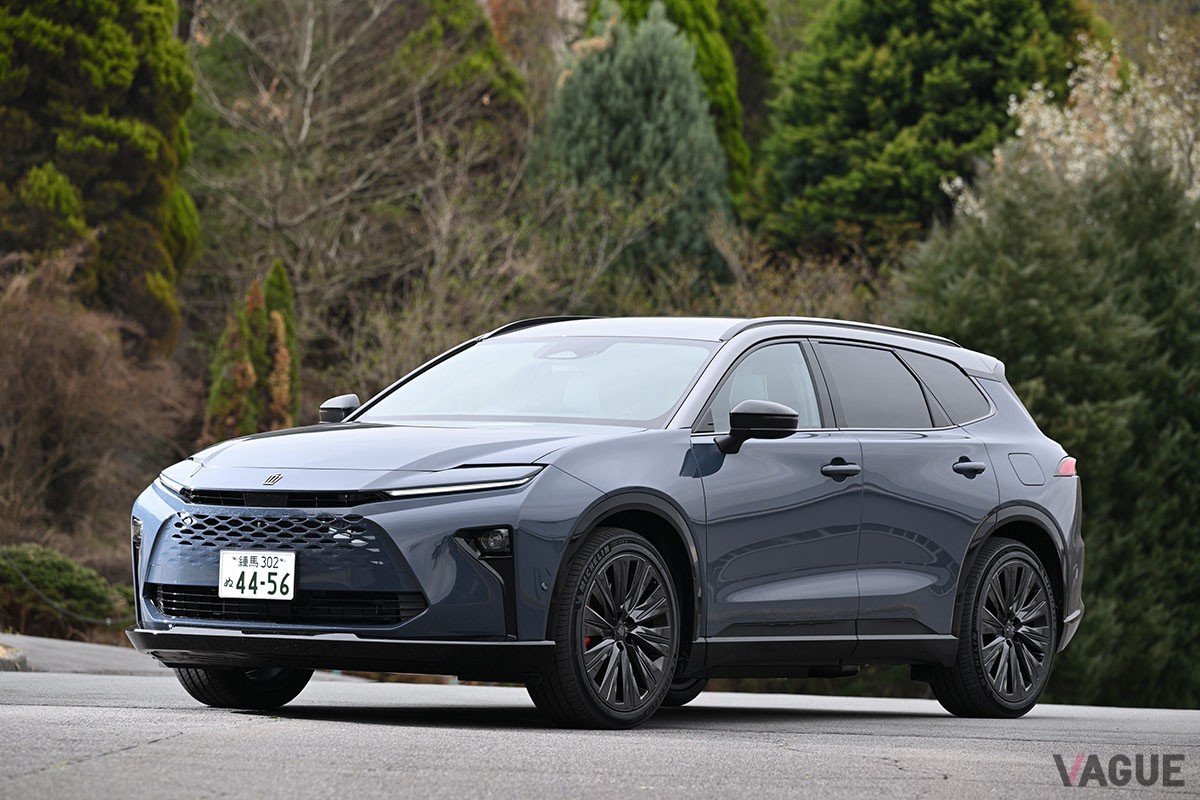 トヨタ新型「クラウン・エステート RS」（PHEV）