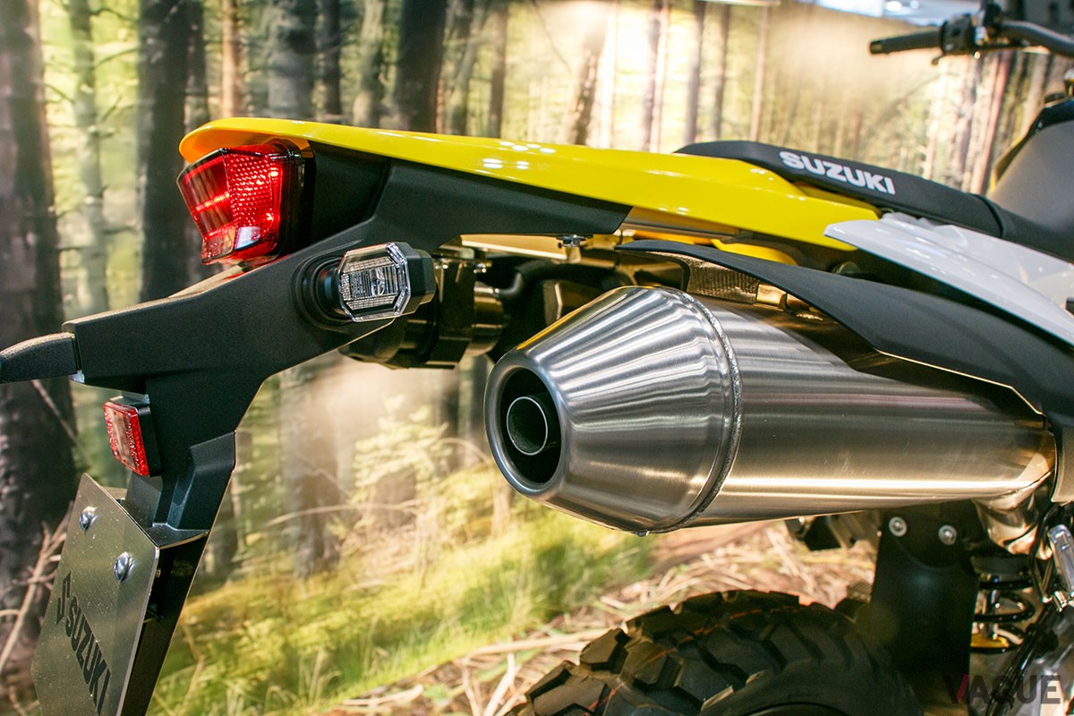 スズキ「DR-Z4S」