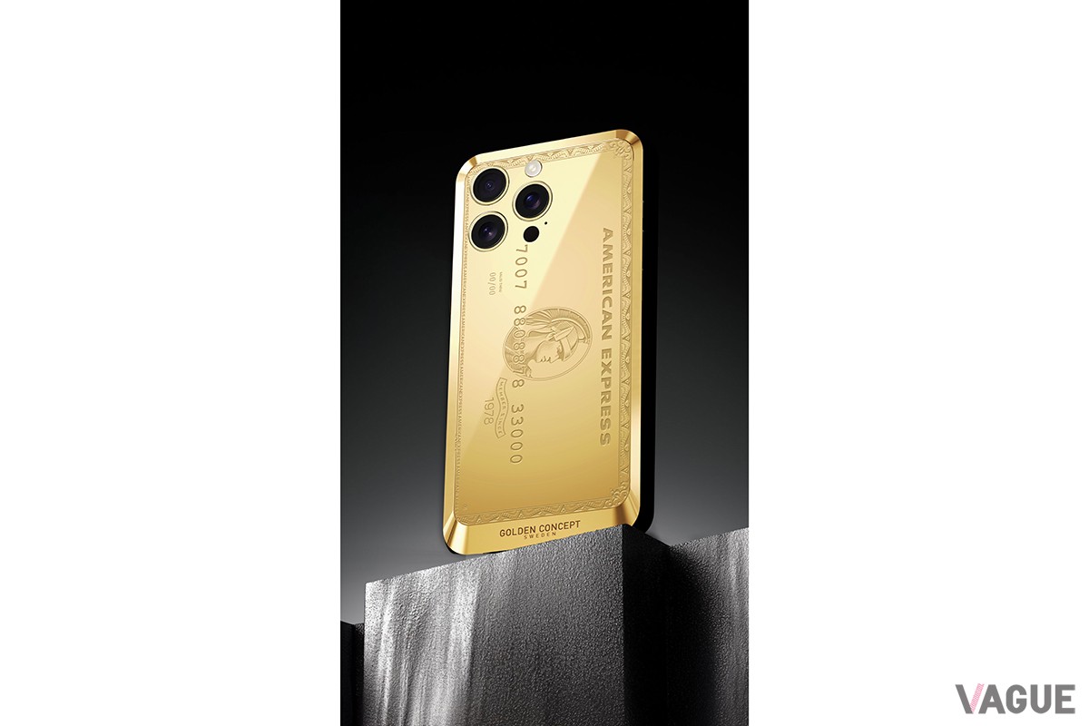 多くのファンの再販リクエストに応えて、過去に人気を博したデザインをiPhone16対応ケースとして復刻。世界がうらやむ日本限定のスペシャルエディションだ