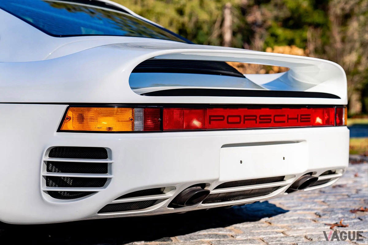 「959」スポーツ仕様は徹底した軽量化により、コンフォート仕様より100kgも軽く仕上がっていた（C）RMサザビーズ