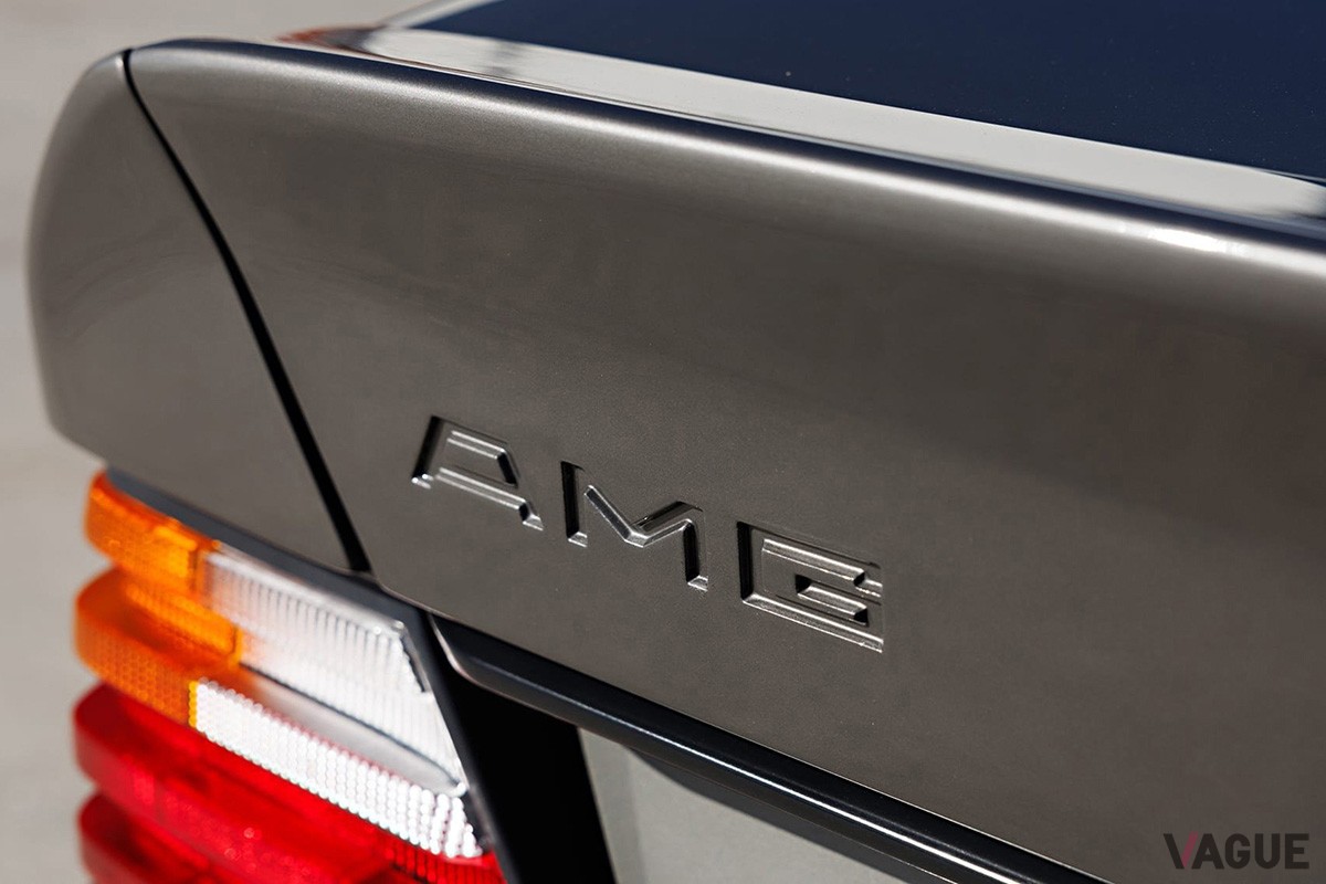 C124型の「300CE」をベースとする“ハンマークーペ”ことAMG「300CE 6.0-4V ハンマー ワイドバージョン」（C）ClassicDriver.com