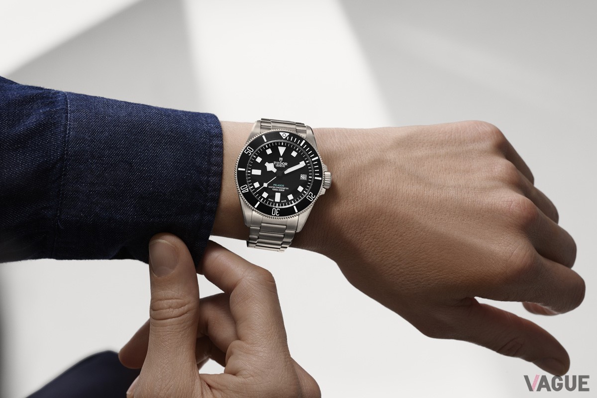 状況を問わず視認性に優れたダイヤル