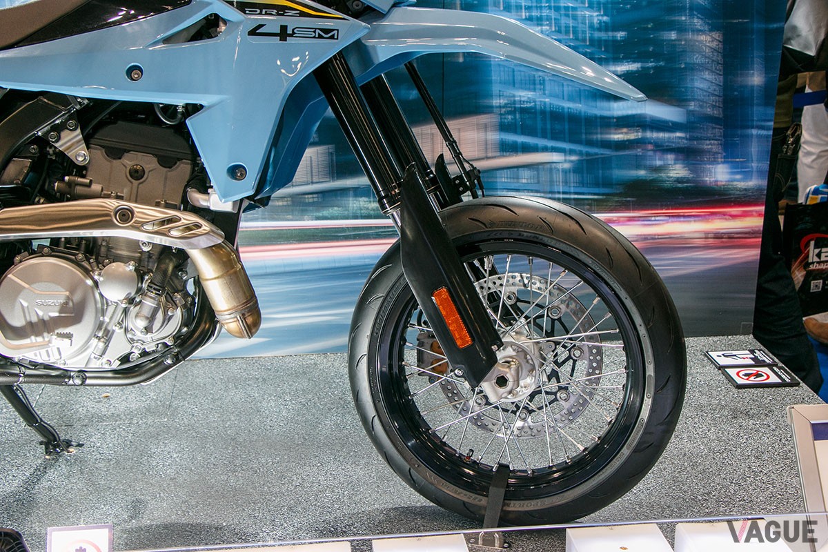 スズキ「DR-Z4SM」
