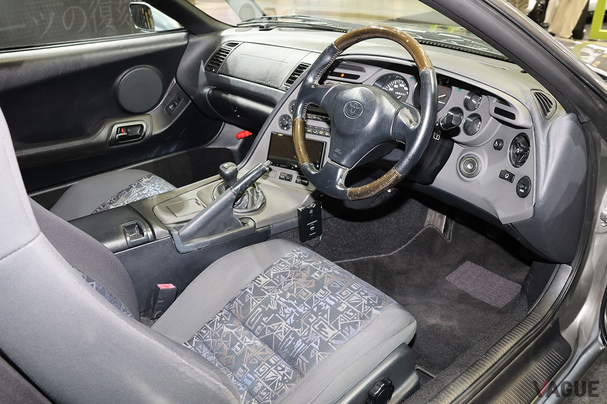 トヨタA80型「スープラ」