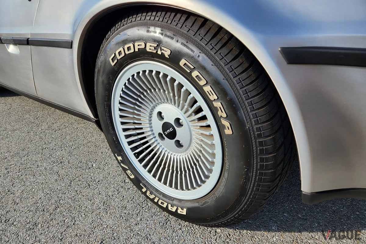 米国オークションに登場、落札された1981年式デロリアン「DMC-12」