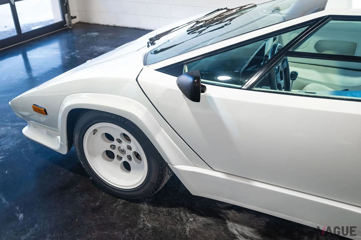 米国のオークションに登場した1987年式ランボルギーニ「カウンタック5000QV」