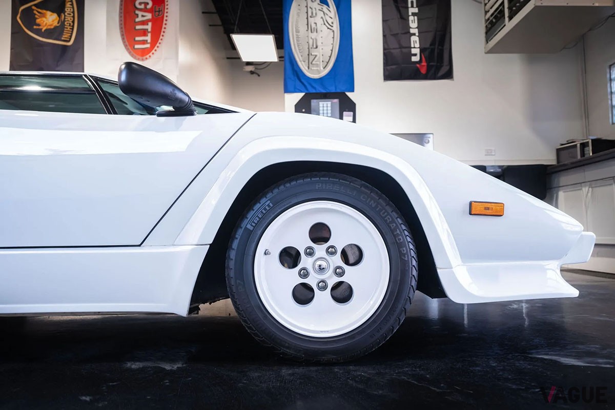 米国のオークションに登場した1987年式ランボルギーニ「カウンタック5000QV」