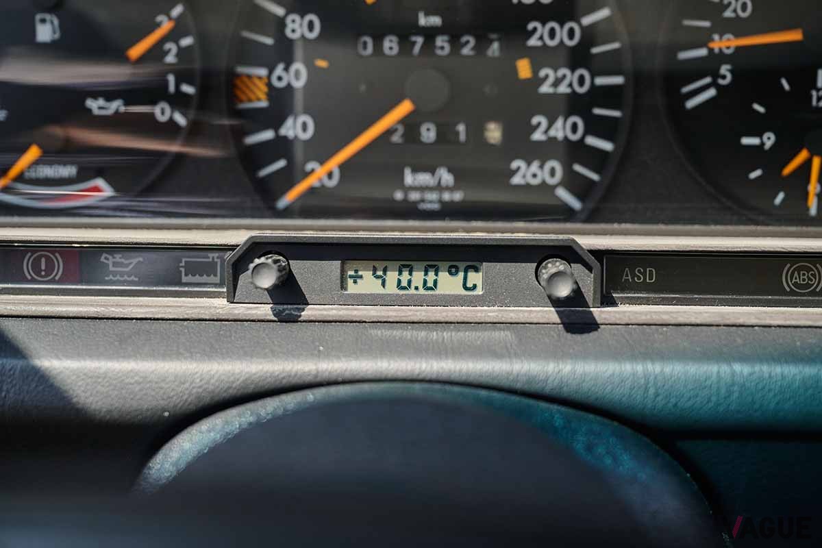 オークションに出品された1990年式メルセデス・ベンツ「190E 2.5-16 エボリューションII」Sami Sasso(C)2025 Courtesy of RM Sotheby's