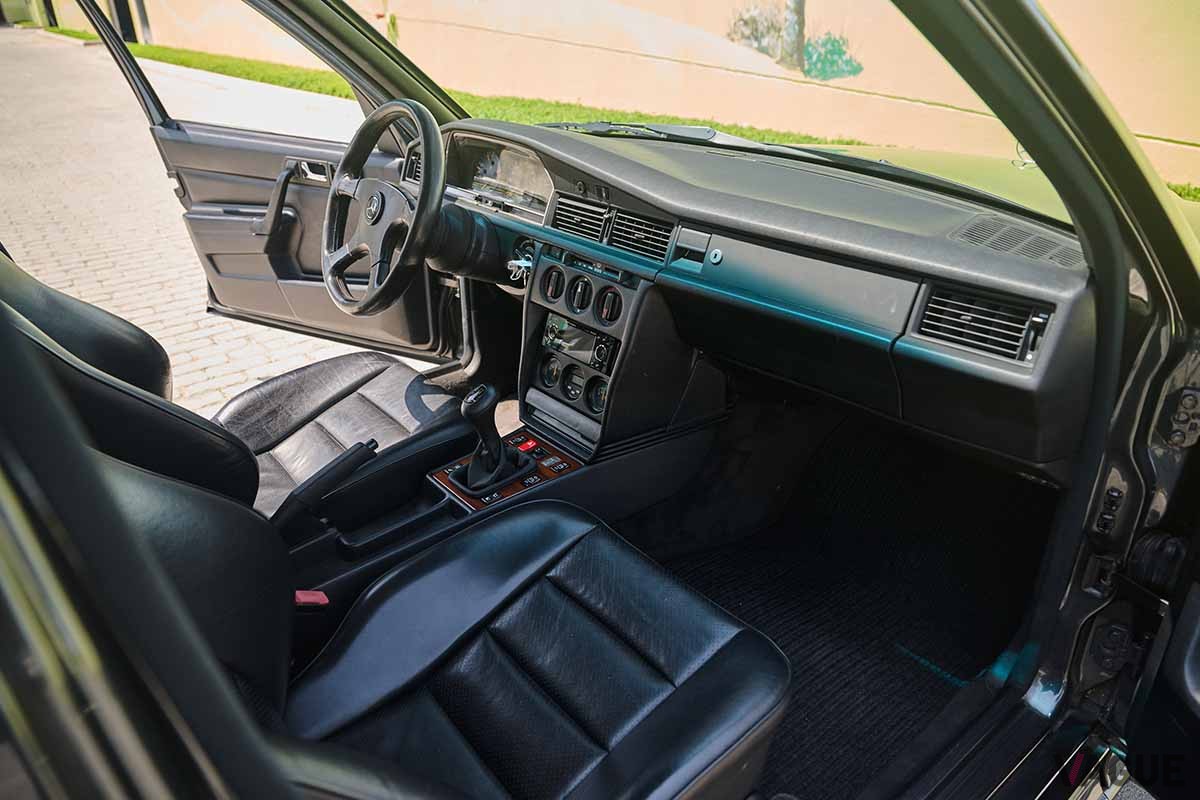 オークションに出品された1990年式メルセデス・ベンツ「190E 2.5-16 エボリューションII」Sami Sasso(C)2025 Courtesy of RM Sotheby's