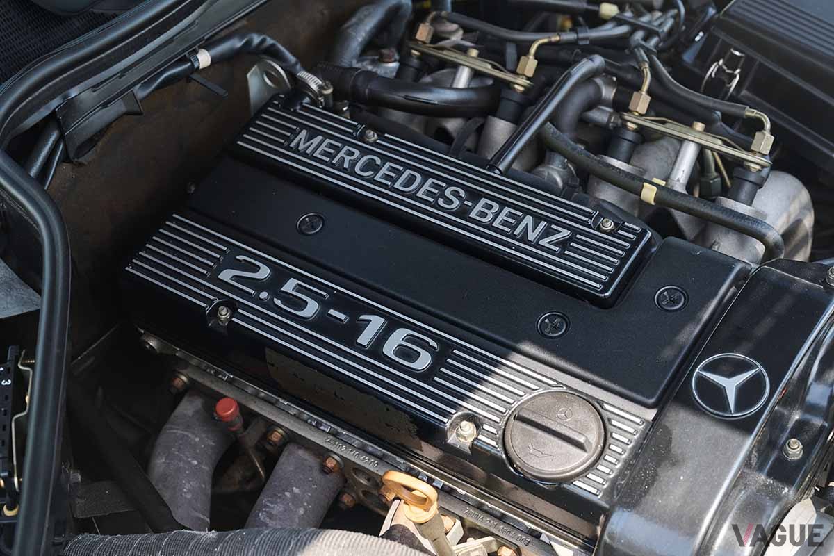 オークションに出品された1990年式メルセデス・ベンツ「190E 2.5-16 エボリューションII」Sami Sasso(C)2025 Courtesy of RM Sotheby's