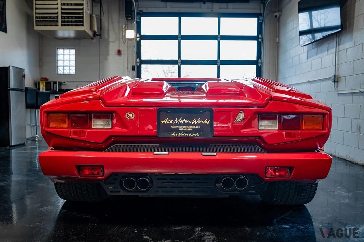 米国オークションに登場、55万ドル（日本円で約8000万円）で落札された1990年式ランボルギーニ「カウンタック 25thアニバーサリー」
