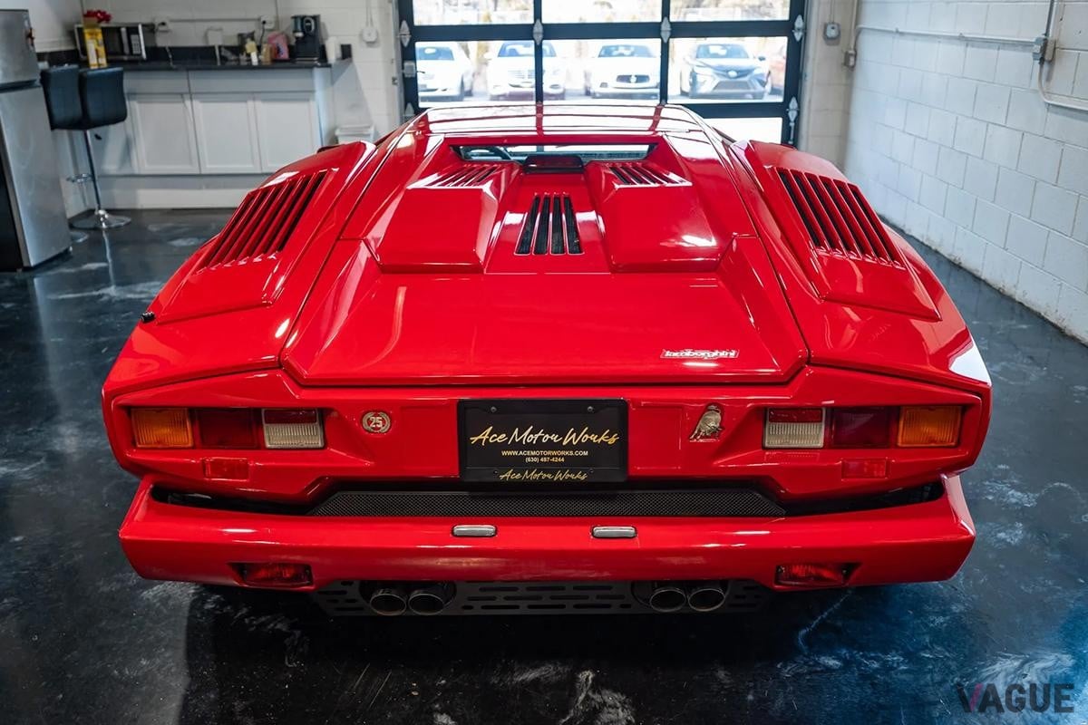 米国オークションに登場、55万ドル（日本円で約8000万円）で落札された1990年式ランボルギーニ「カウンタック 25thアニバーサリー」