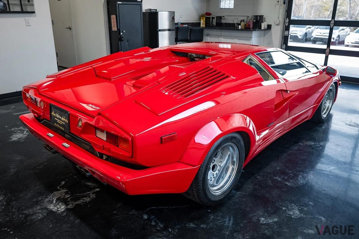 米国オークションに登場、55万ドル（日本円で約8000万円）で落札された1990年式ランボルギーニ「カウンタック 25thアニバーサリー」