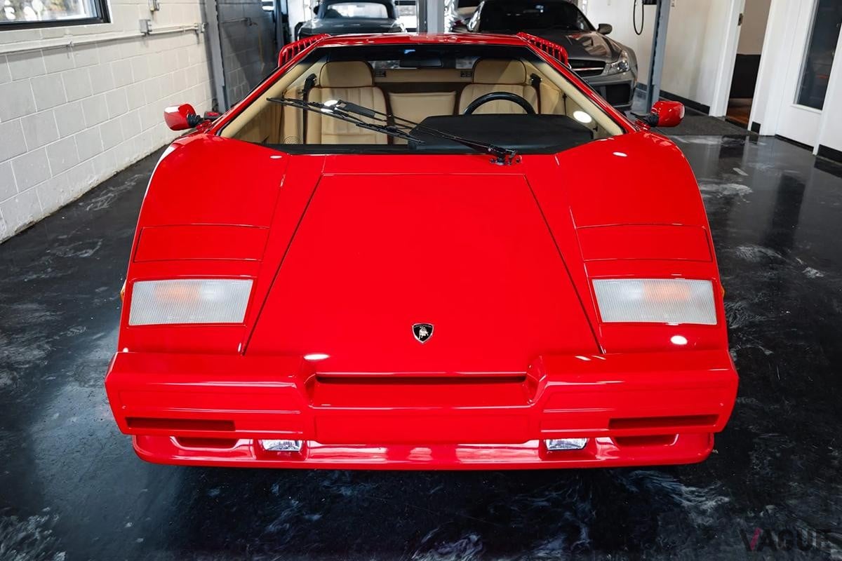 米国オークションに登場、55万ドル（日本円で約8000万円）で落札された1990年式ランボルギーニ「カウンタック 25thアニバーサリー」