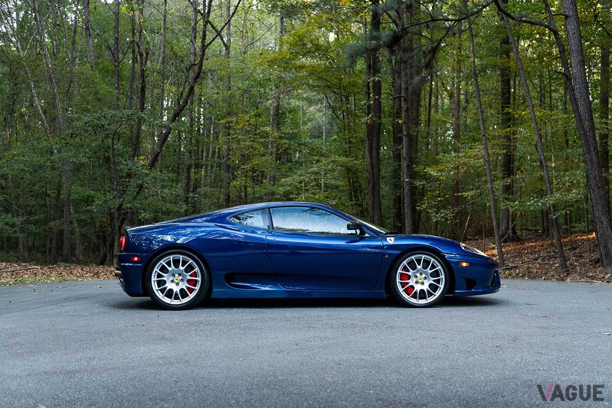 オークションに登場した2004年式フェラーリ「360チャレンジストラダーレ」(c)2025 Courtesy of RM Sotheby's