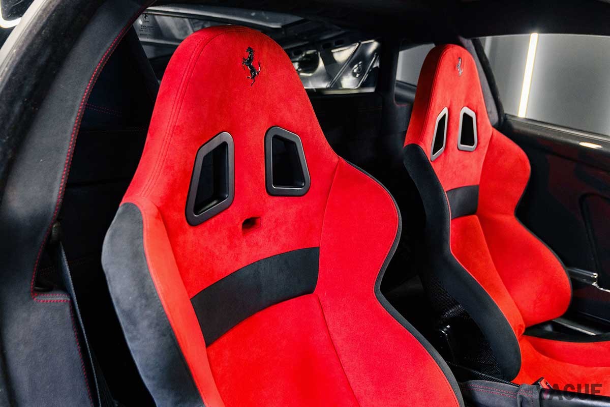 オークションに登場した2004年式フェラーリ「360チャレンジストラダーレ」(c)2025 Courtesy of RM Sotheby's