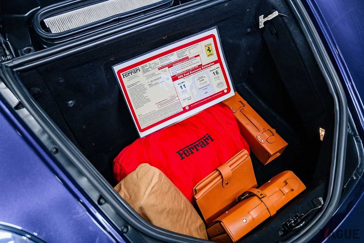 オークションに登場した2004年式フェラーリ「360チャレンジストラダーレ」(c)2025 Courtesy of RM Sotheby's