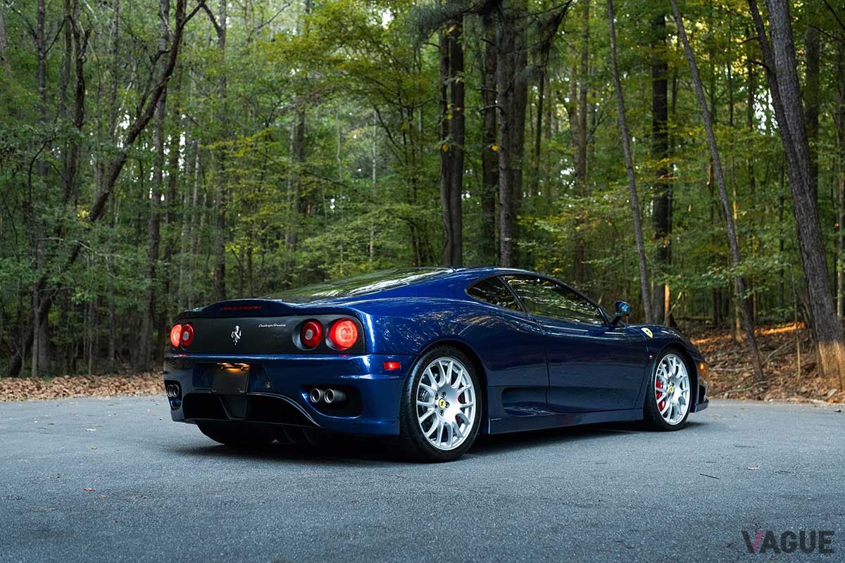 オークションに登場した2004年式フェラーリ「360チャレンジストラダーレ」(c)2025 Courtesy of RM Sotheby's