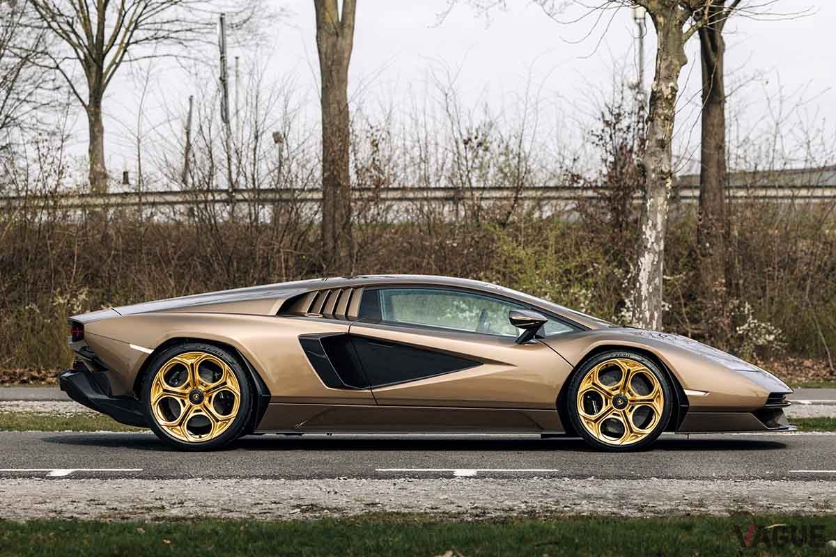 オークションに登場したランボルギーニ「カウンタックLPI-800」 Keno Zache ©2023 Courtesy of RM Sotheby's