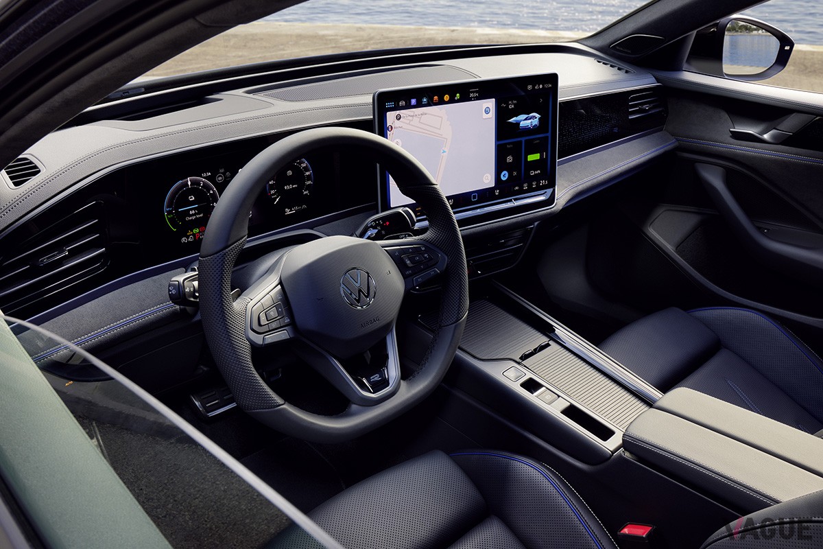 VW新型「パサート」のインテリア