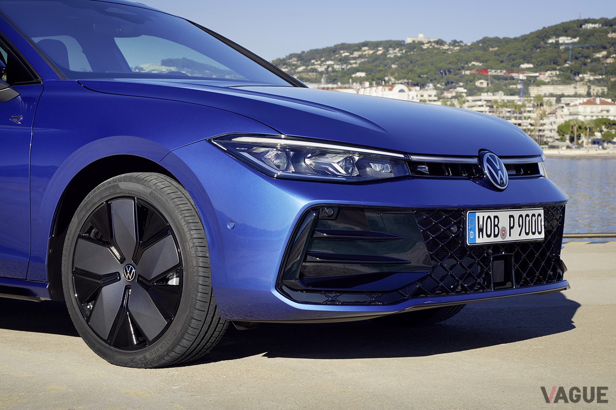 VW新型「パサート」